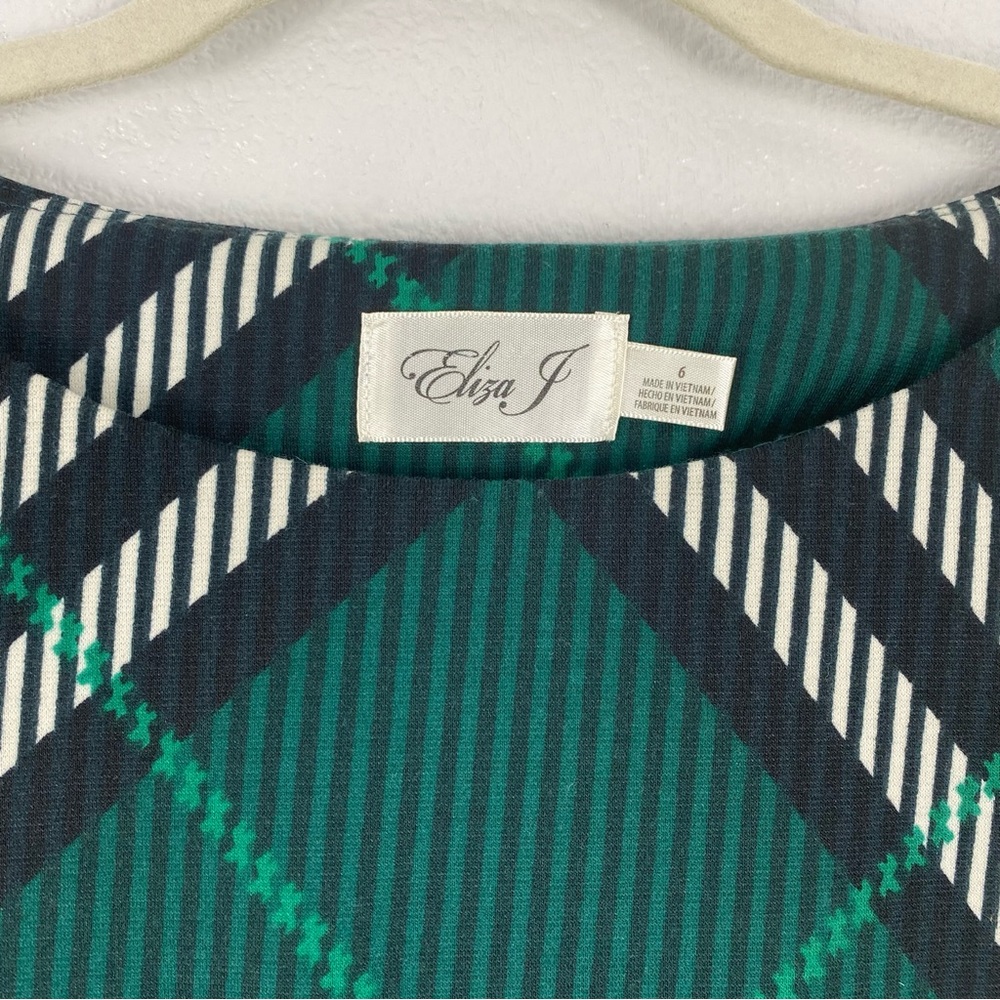 Eliza J Green Plaid Mini Shift Dress - Picture 8 of 9